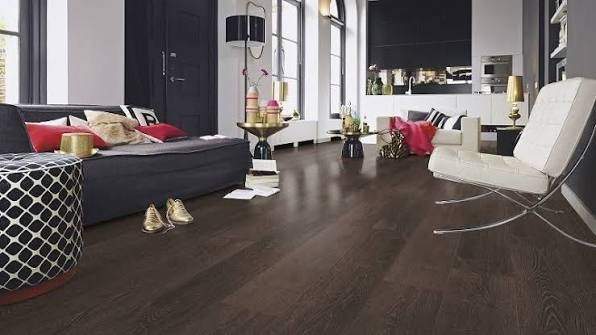 sol stratifié chêne fume salon moderne jtm parquet.jpg